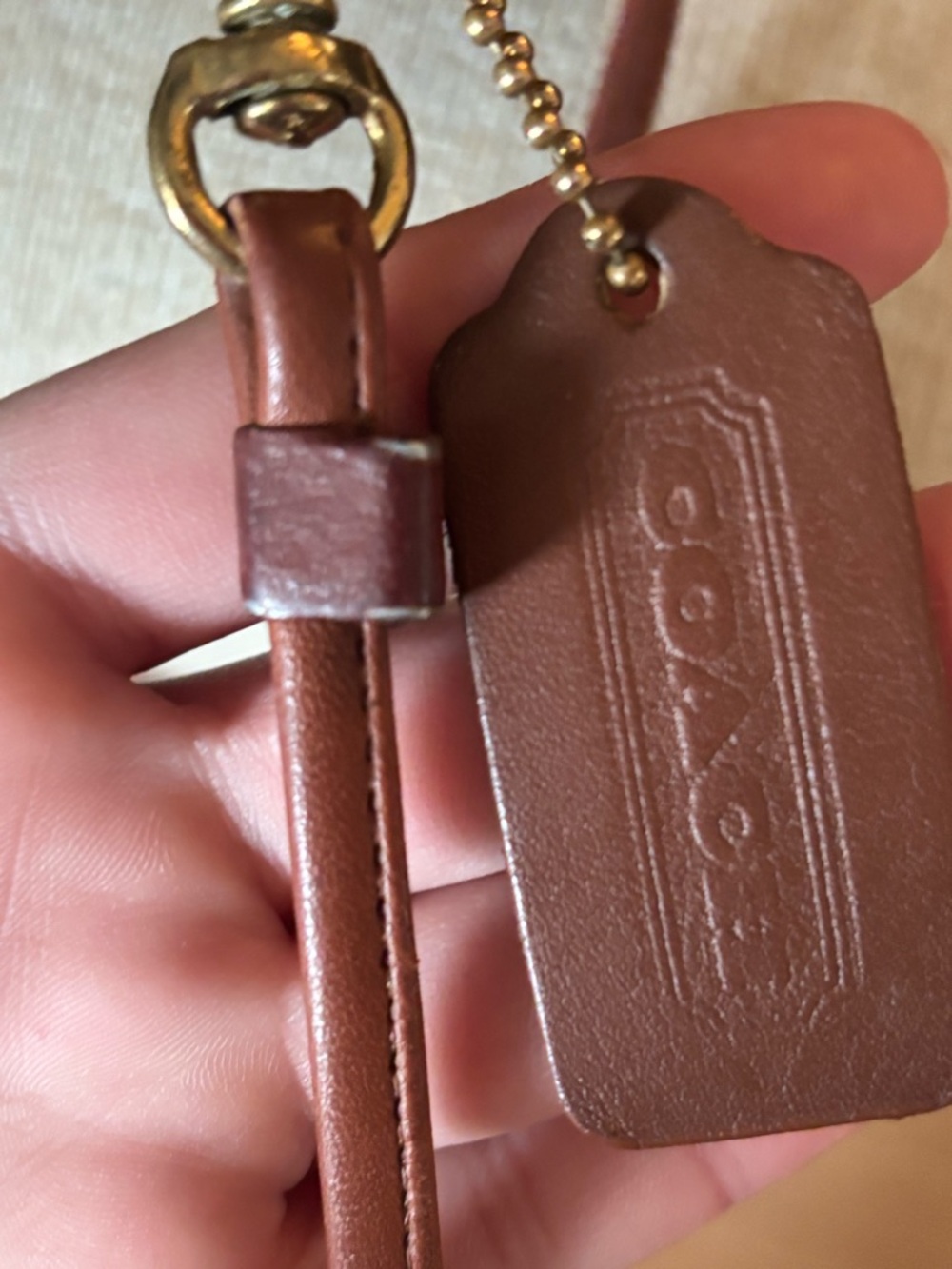 Authenticate vintage coach British tan Carnival #9925 - Picture 12 of 15